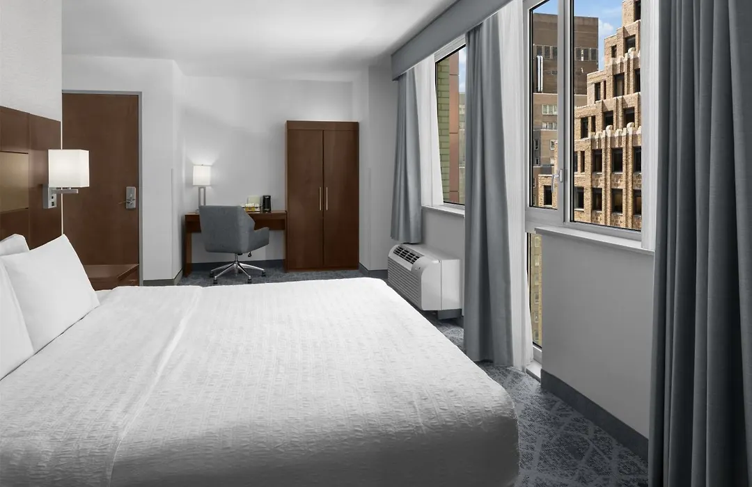 Hampton Inn Manhattan Grand Central-1